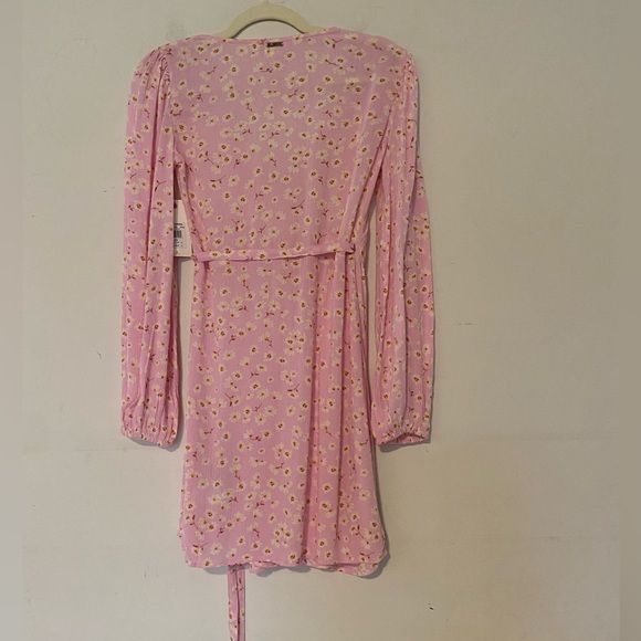 😍2/$20 NWT Billabong Sz XS Floral Pink Wrap Dress - Picture 6 of 13